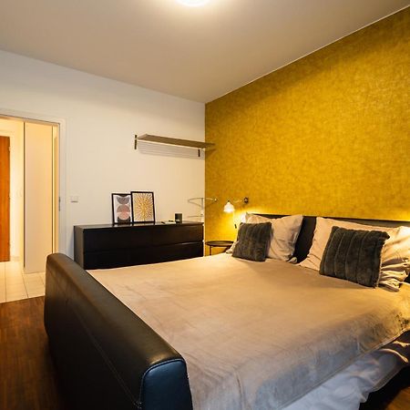 Auriapartments Karlin 2Kk S Terasou A Parkovanim Praga Exterior foto
